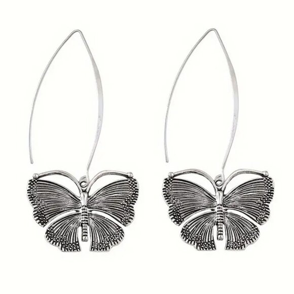 Vintage Vibe Butterfly in Flight Silver Dipped Boho Style Hook Earrings NEW - Picture 8 of 8